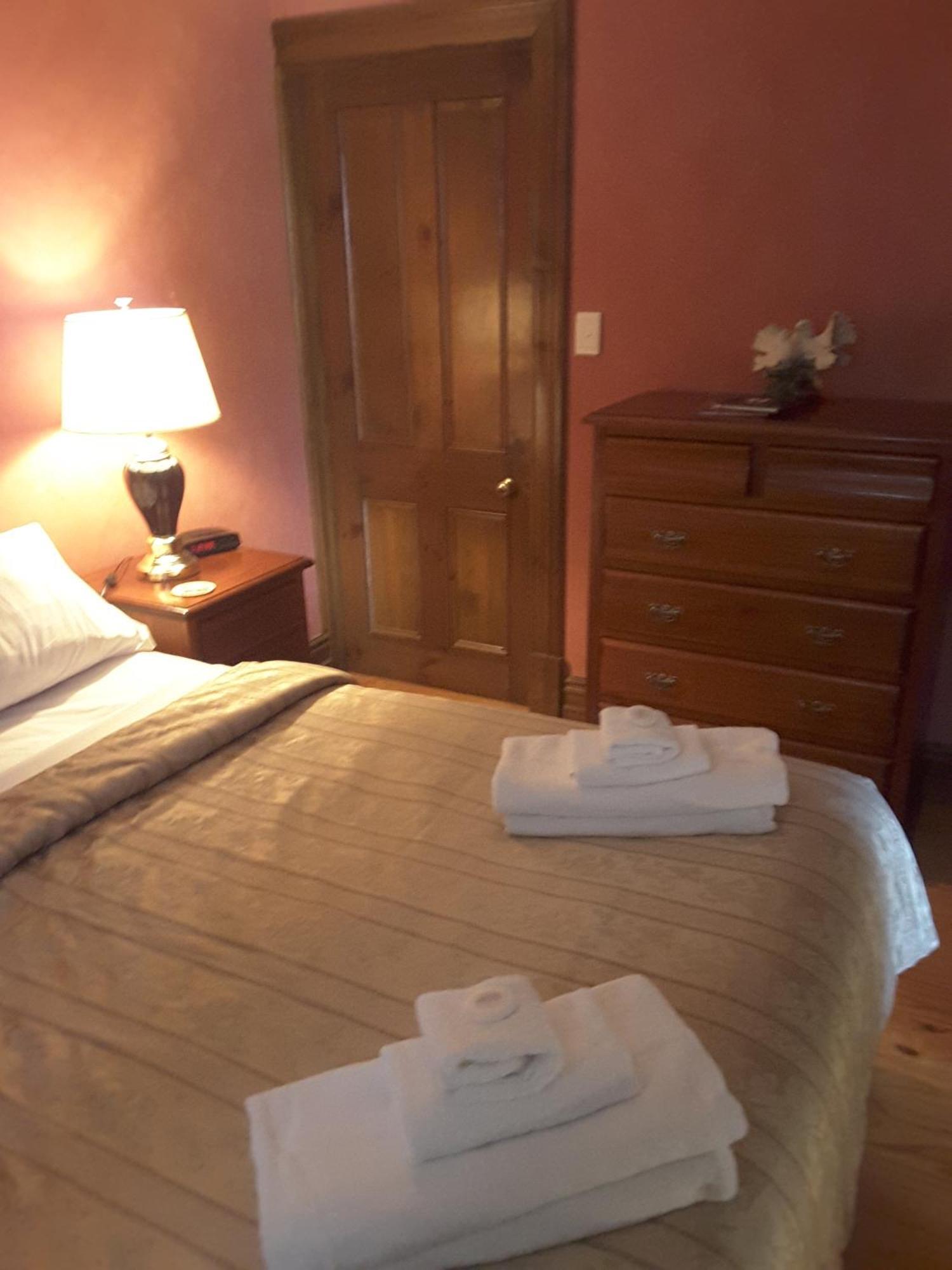Bed and Breakfast The Dove Cote Танунда Номер фото