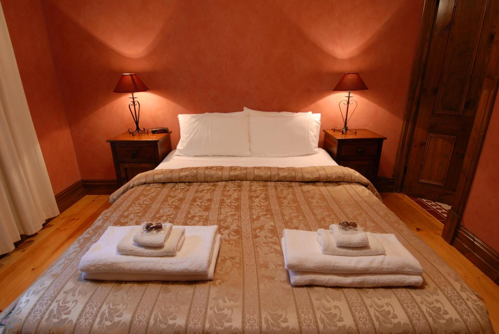Bed and Breakfast The Dove Cote Танунда Номер фото